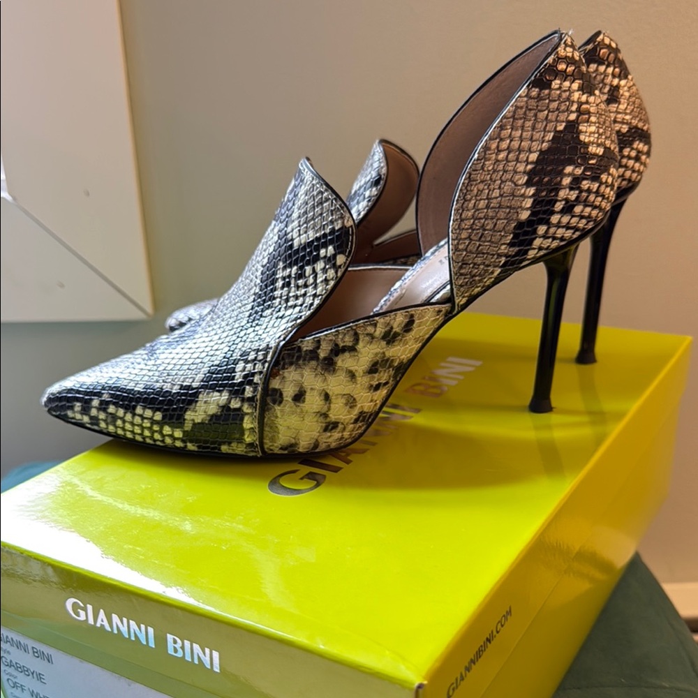 Gianni Bini Black and White Snakeskin High Heel Loafers - Picture 3 of 6